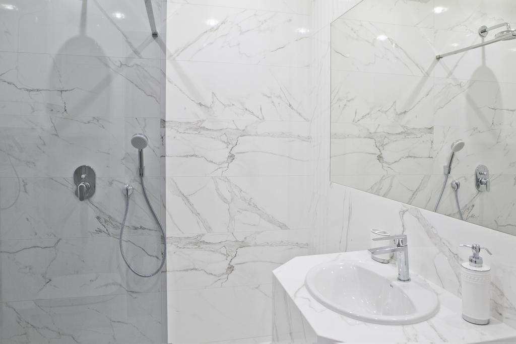 Elegant City Center Apartment 7A Krakow Exterior photo